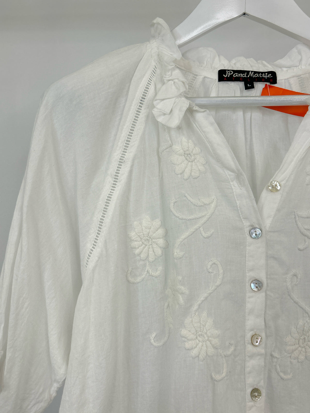 JP AND MATTIE Size L White Women Blouse