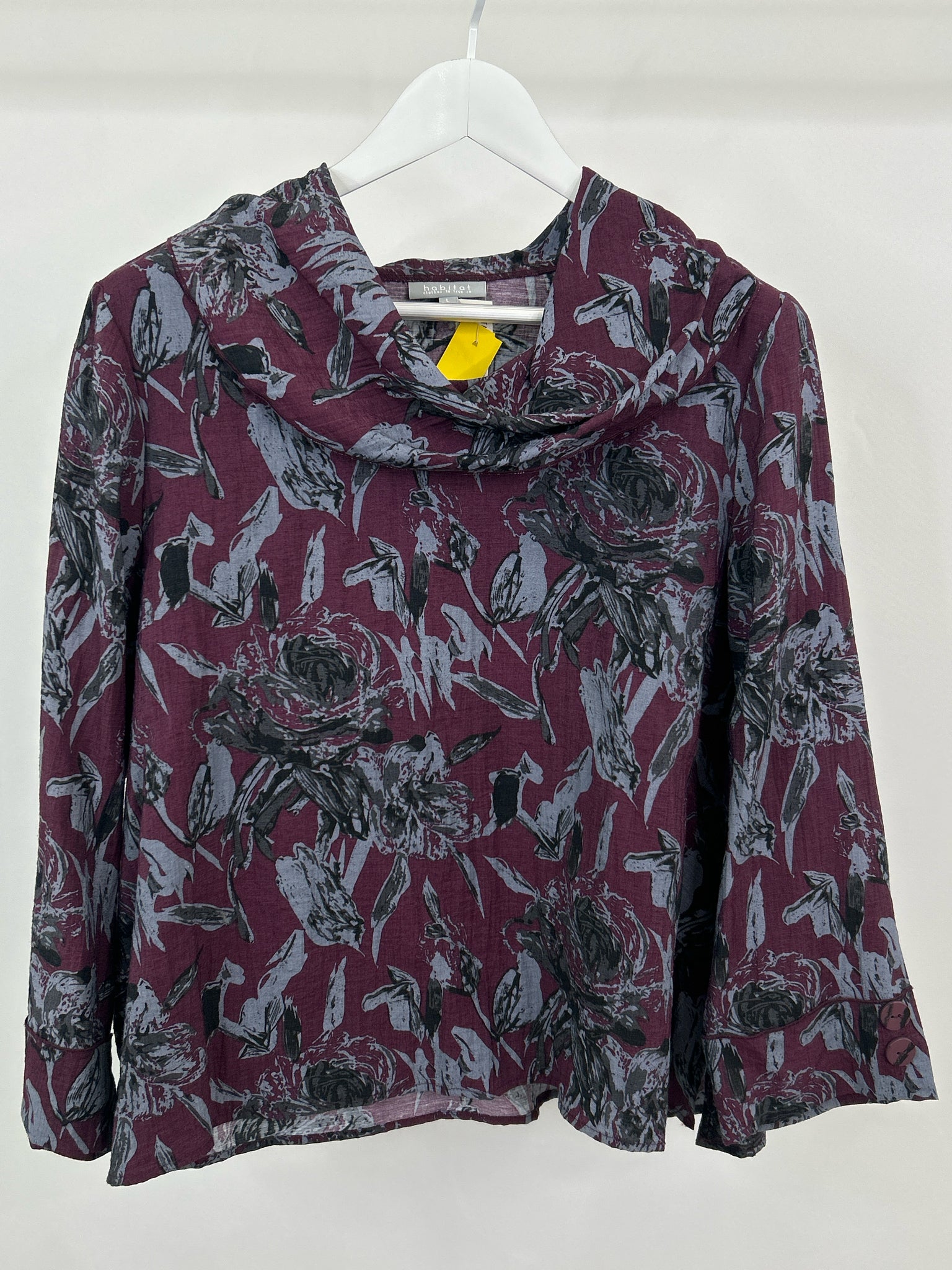 HABITAT Size L PURPLE FLORAL Women Top