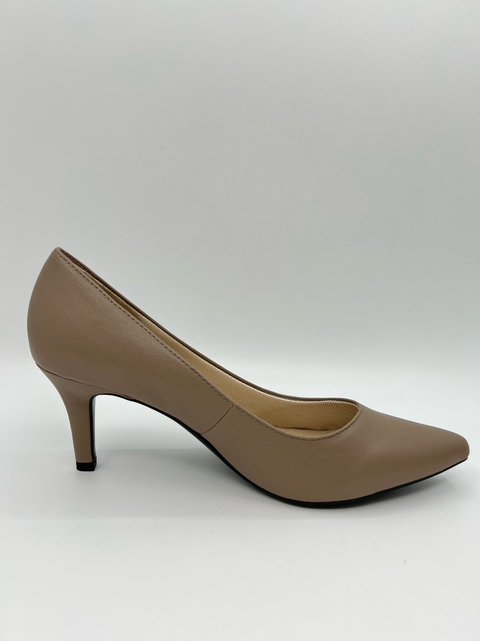 LIFE STRIDE Size 8.5M Taupe Women Pumps NIB