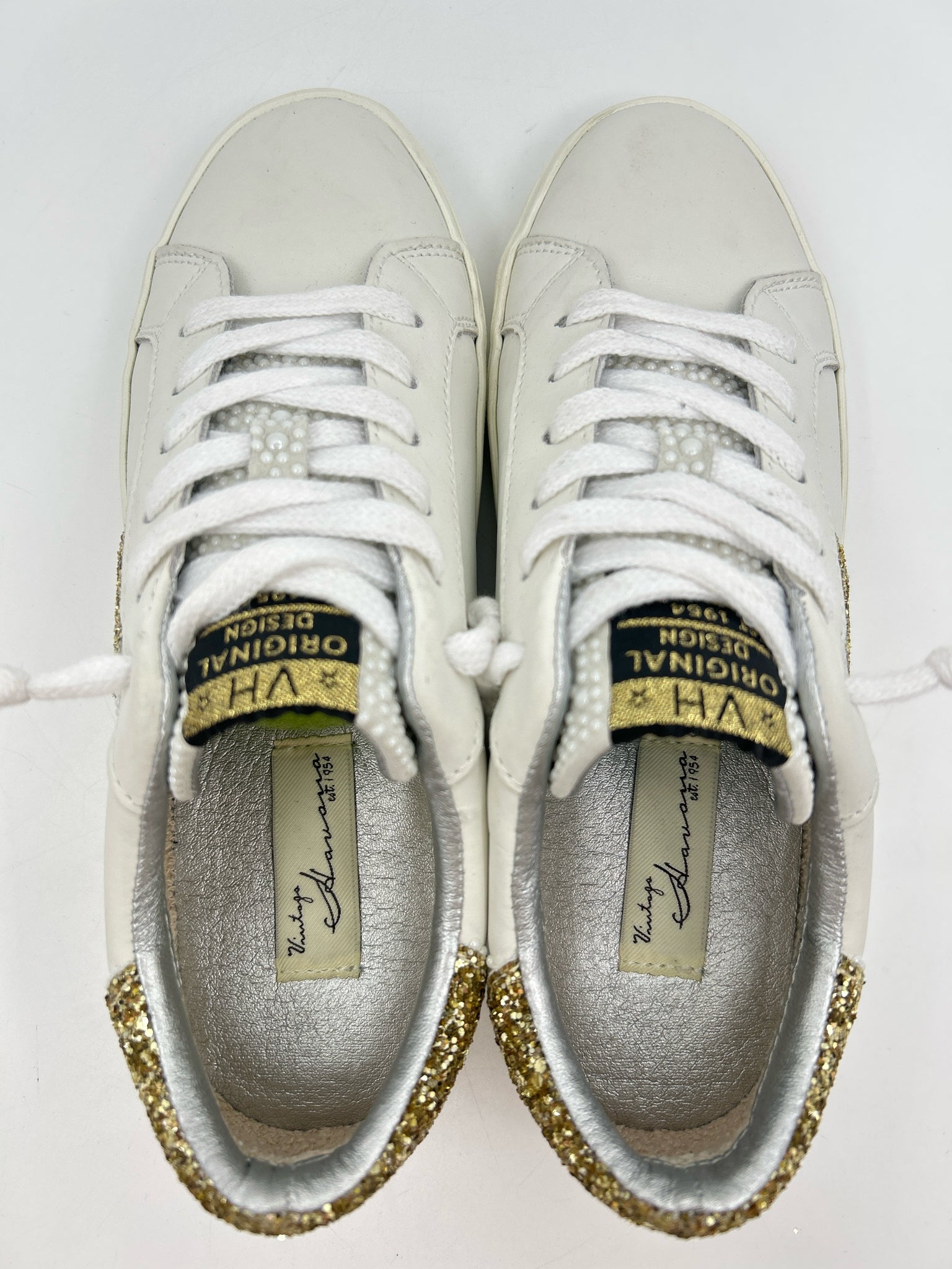 VINTAGE HAVANA Size 8 White Women Sneakers
