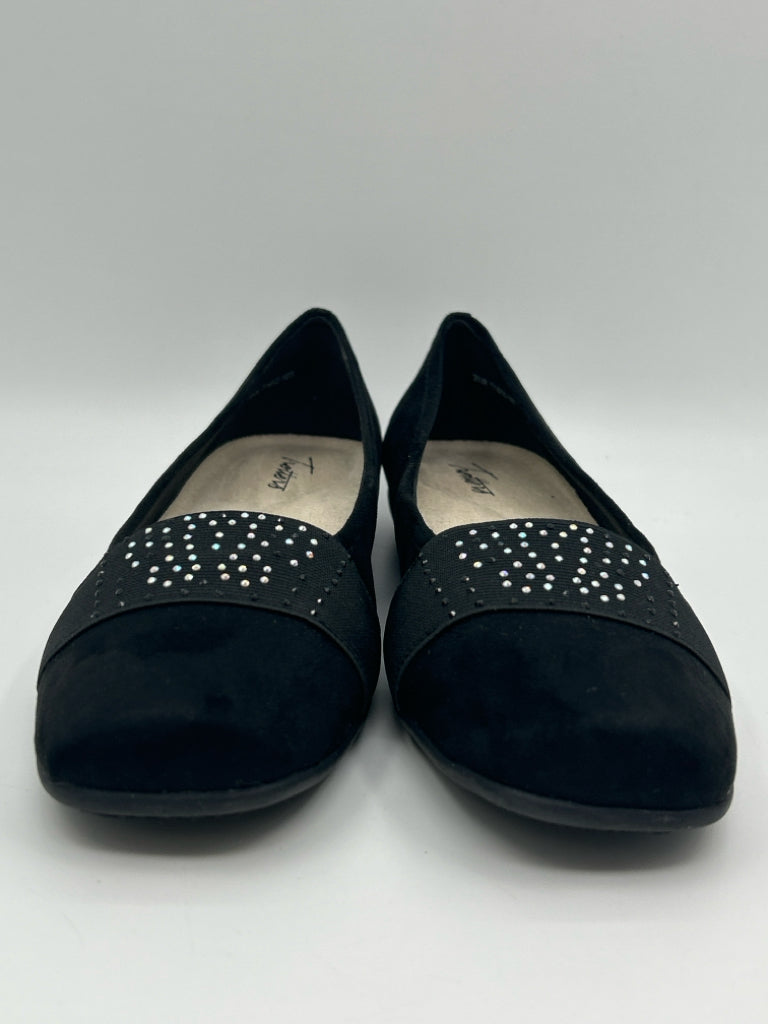 TROTTERS Women Size 9.5N Black Flats