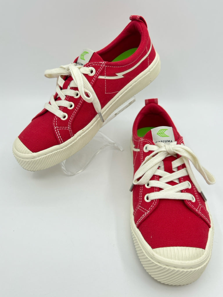 CARIUMA Size 9 Red Sneakers