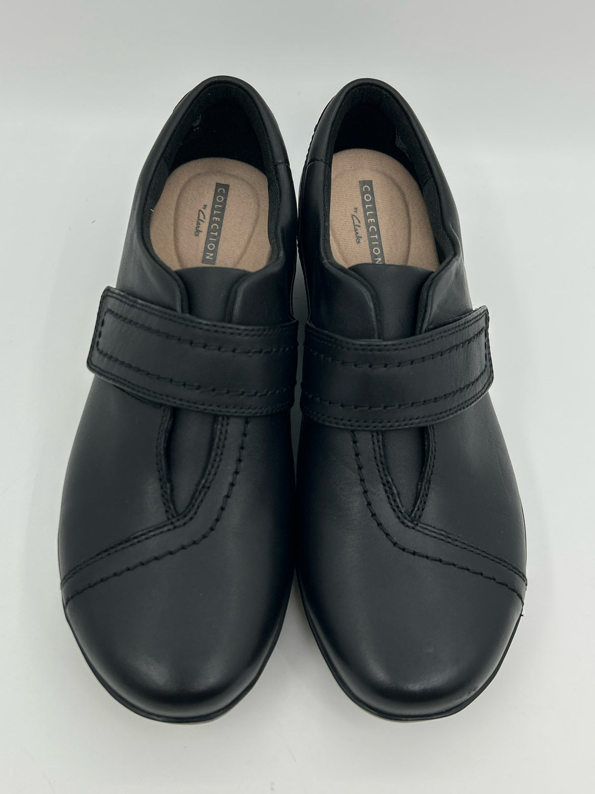 CLARKS COLLECTION NWOB Size 7 Black Women Shoes