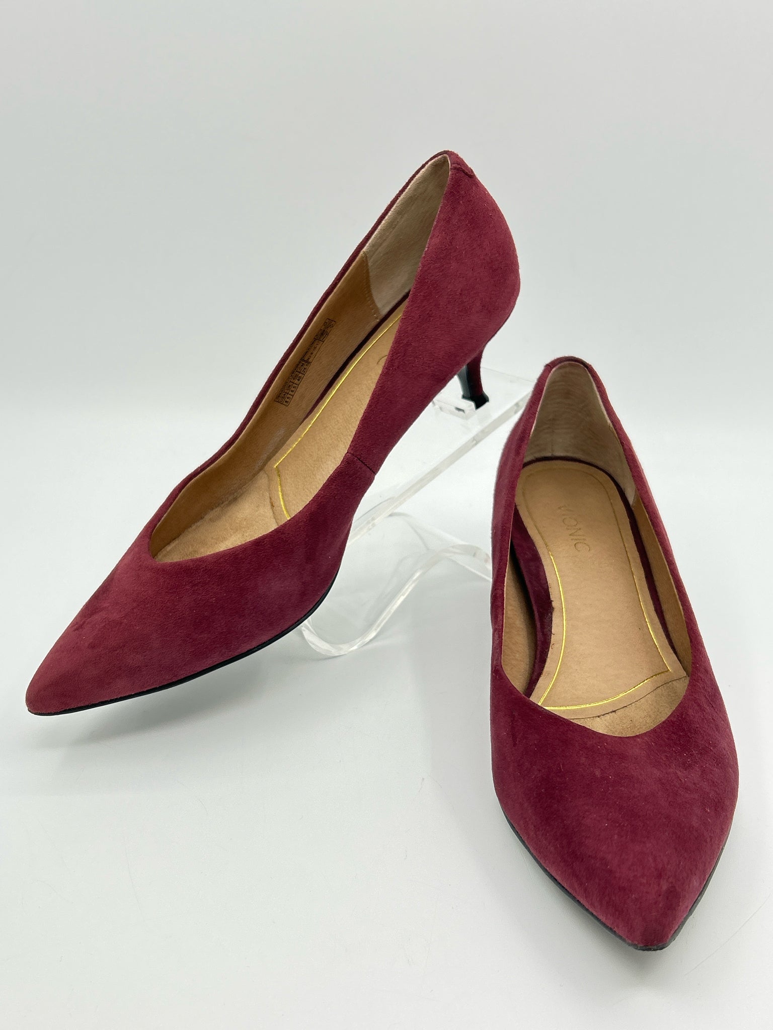 VIONIC Size 8.5 Burgundy Women Pumps
