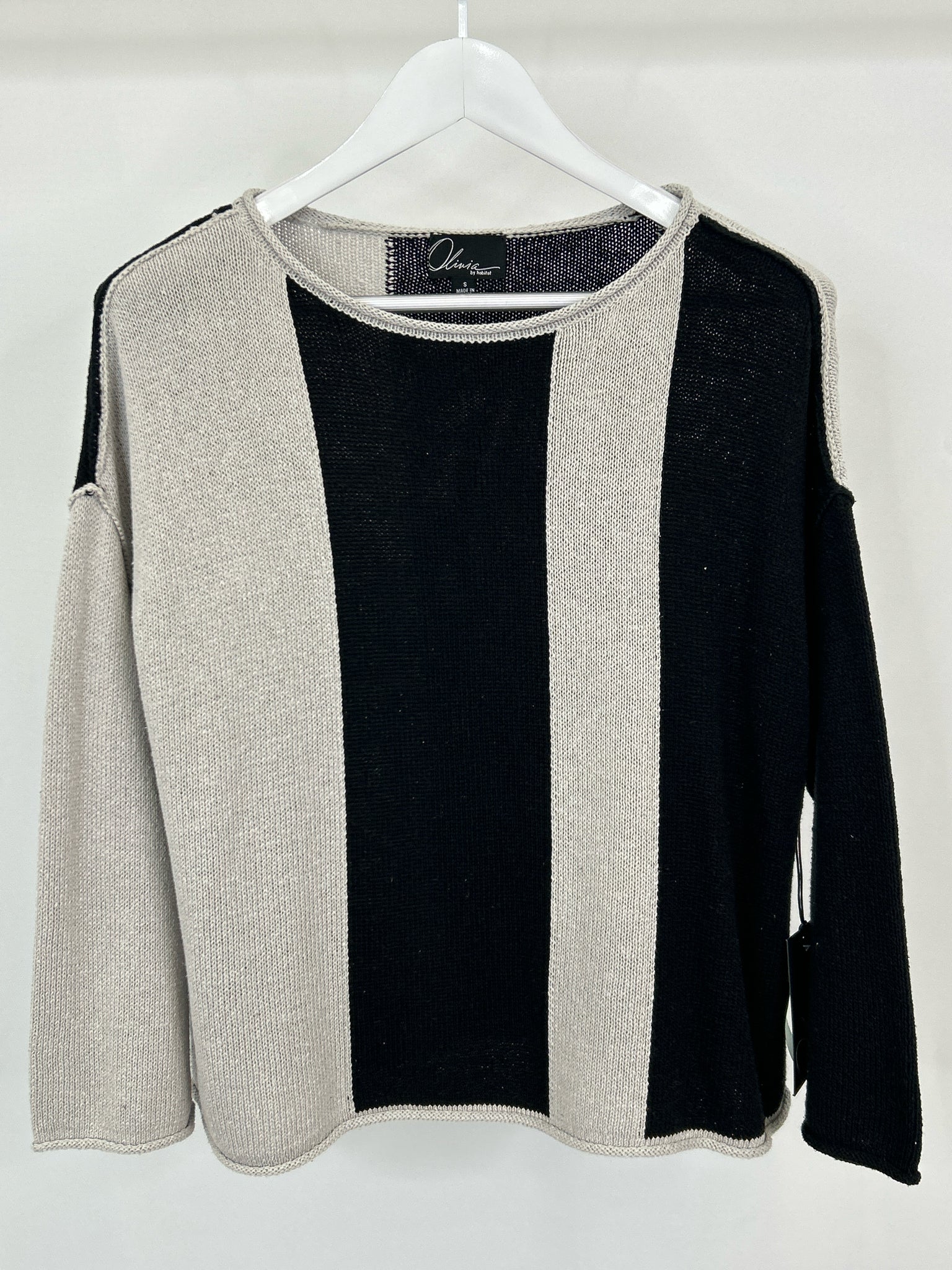 OLIVIA BY HABITAT CLOTHES Size S black and grey Women Sweater