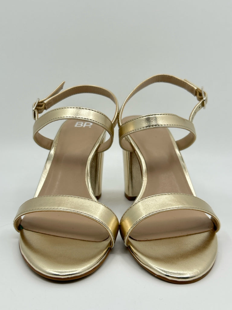 BP. Size 8M gold metallic Women's Sandal