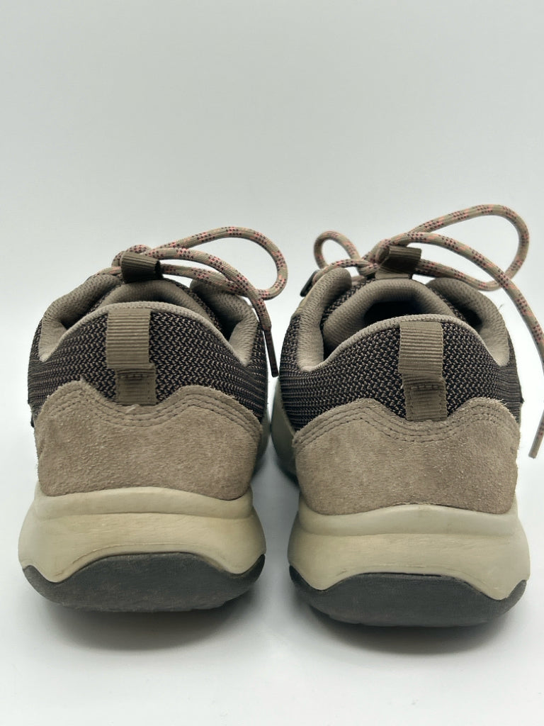 TEVA Women Size 8 Taupe and Brown Sneakers