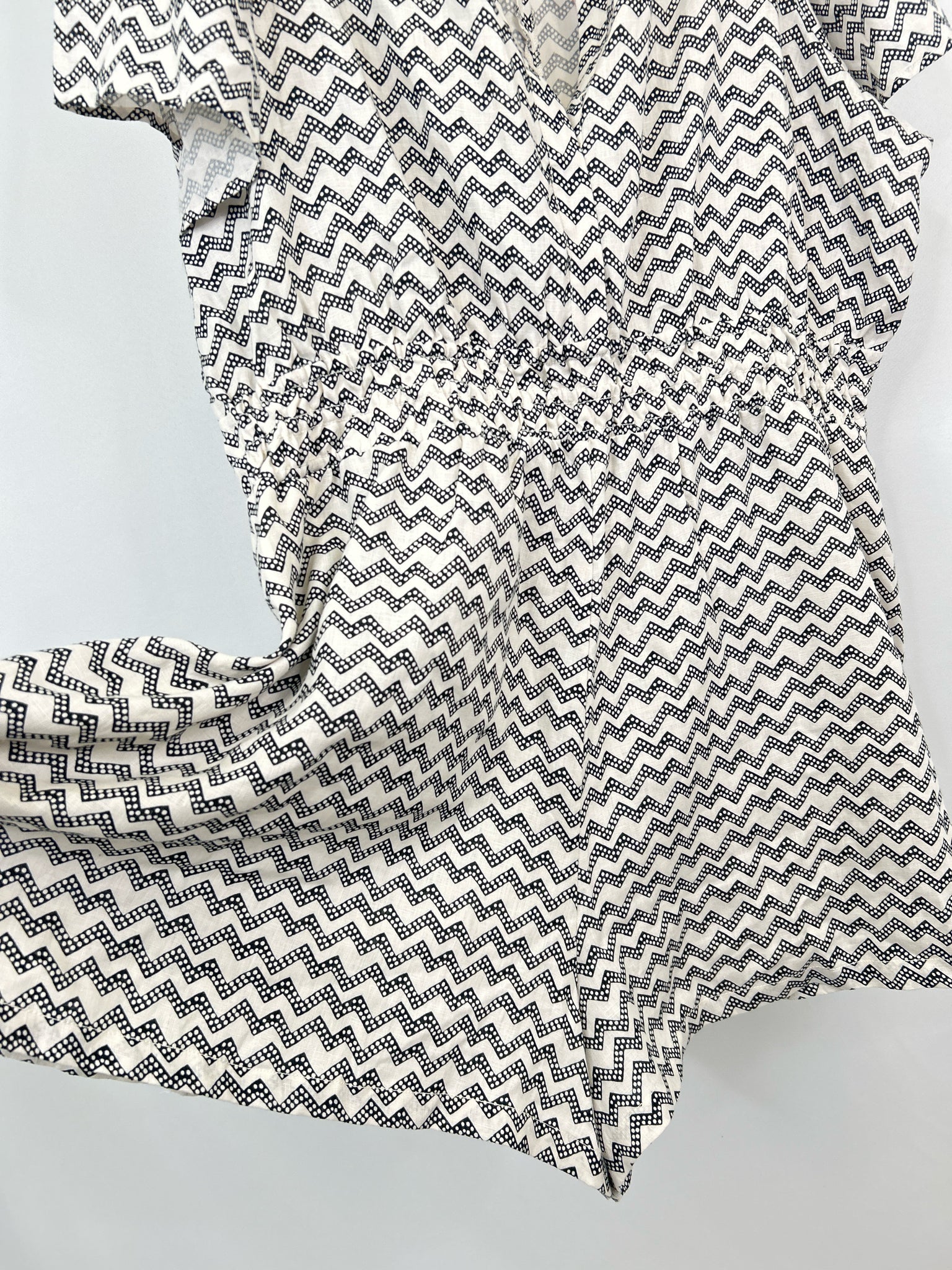 ANTHROPOLOGIE Size 3X White and black Women Romper