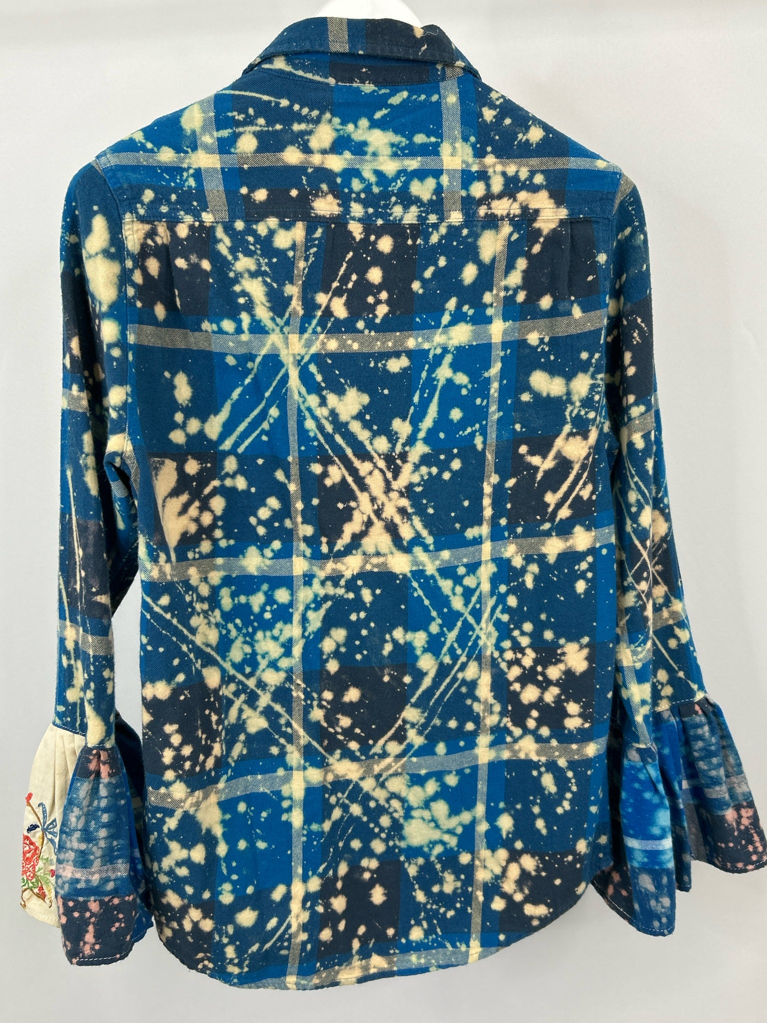 ANGRY MINNOW Size S Blue Print Women Shirt