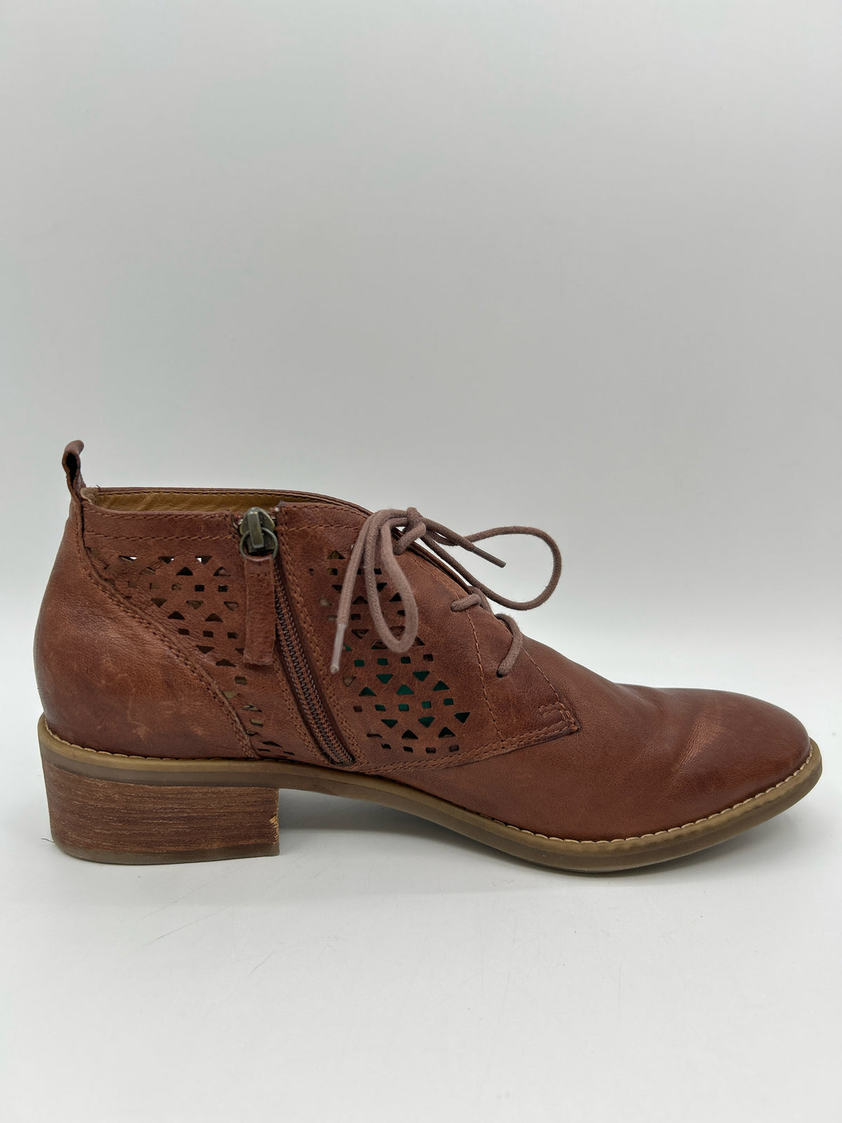 COMFORTIVA Size 10M Brown Women Booties