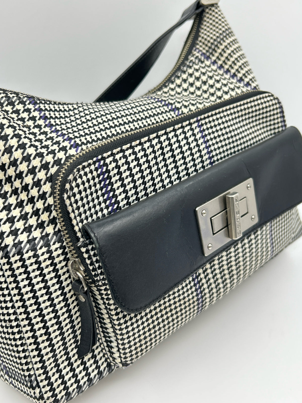 Lauren Ralph Lauren Black and White Women Purse