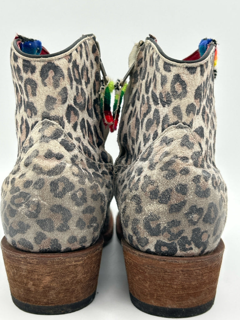 MACI BEAN Size 8 BEIGE AND BROWN Booties