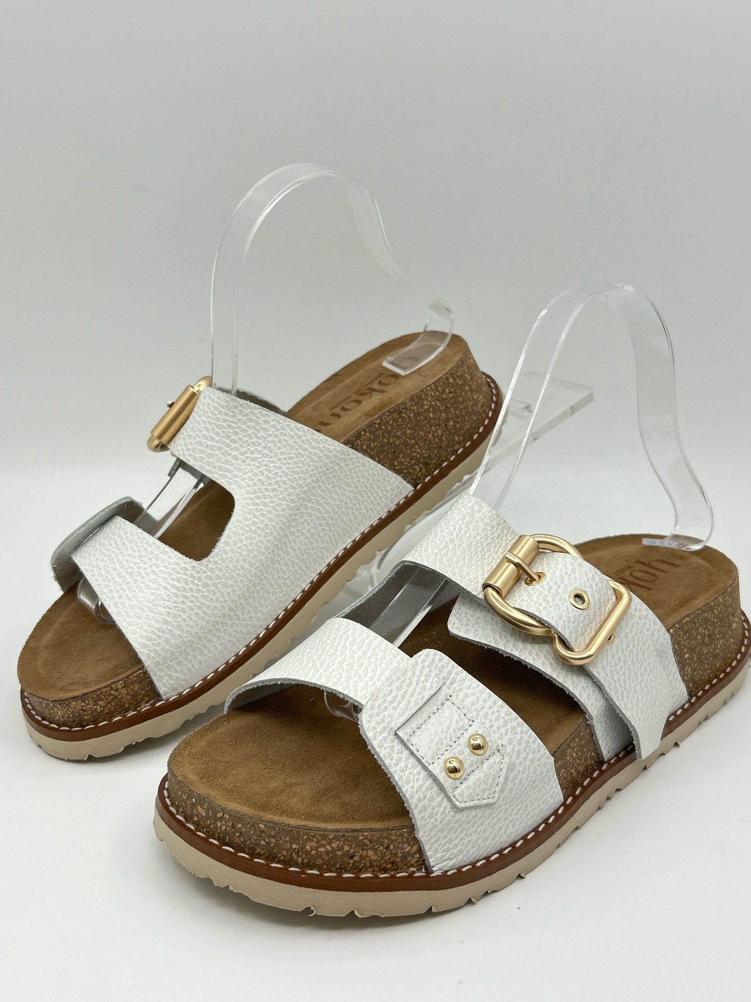 YOKONO Size 9 White Women Sandal