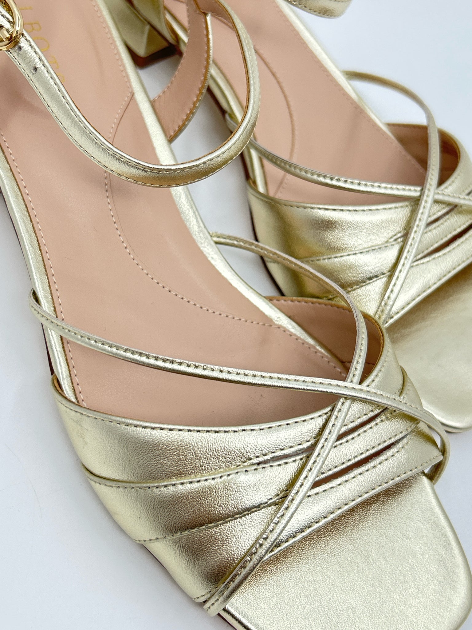 TALBOTS Size 10M gold metallic Women Sandal