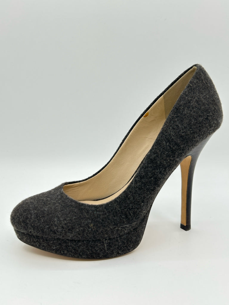 JOAN & DAVID Women Size 7M Charcoal Pumps