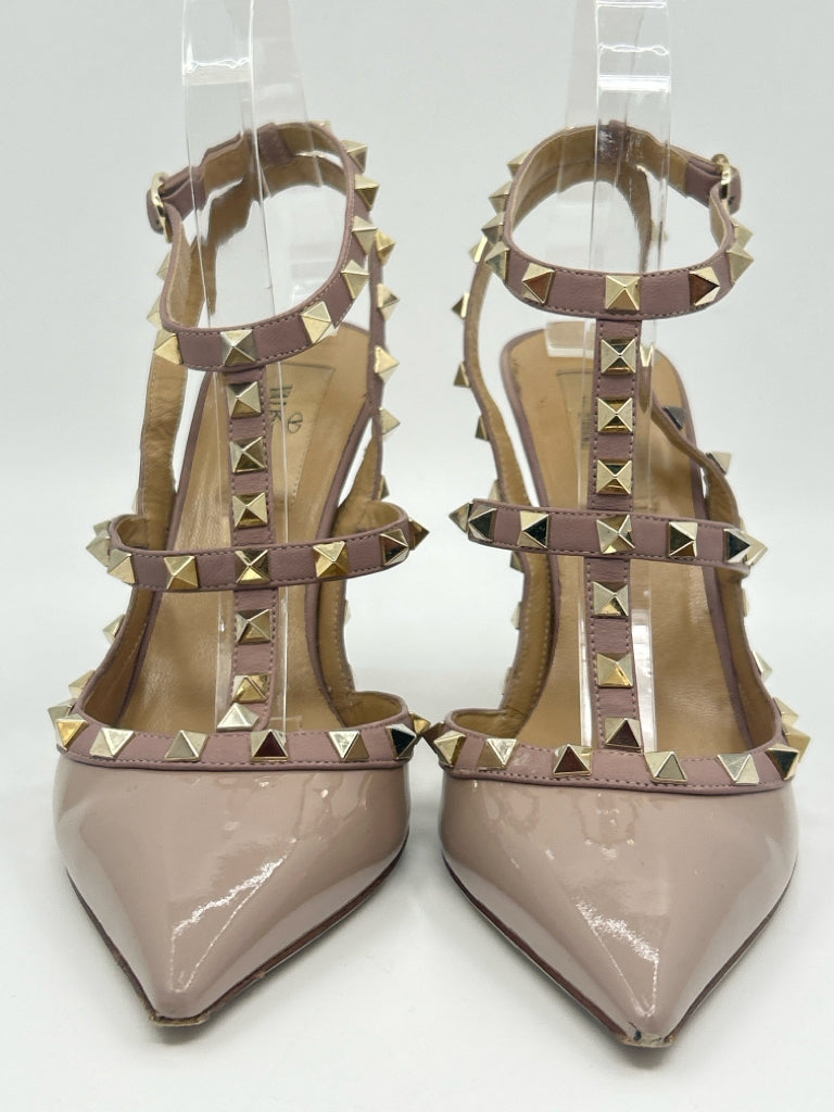 VALENTINO GARAVANI Size 38.5 Taupe Pumps