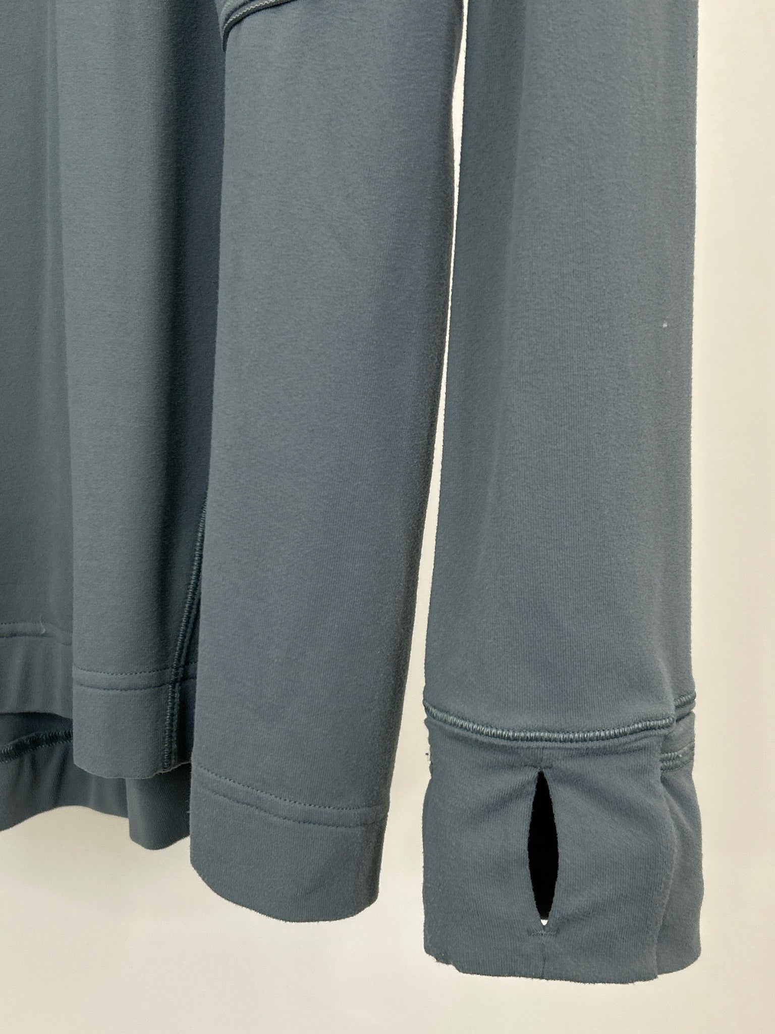 LULULEMON Size 10 Grey Women Pullover