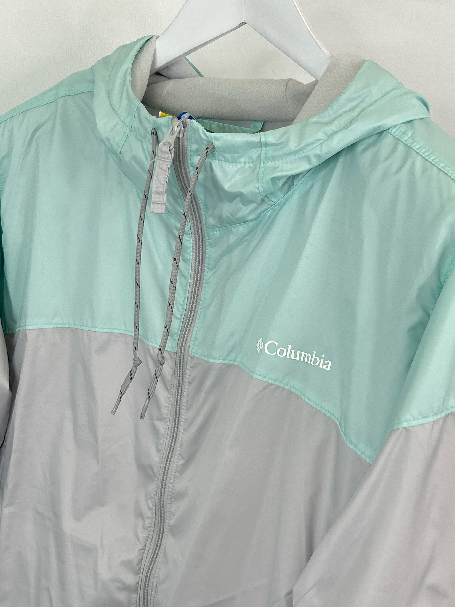 COLUMBIA Size XL Grey and Mint Green Women Jacket NWT