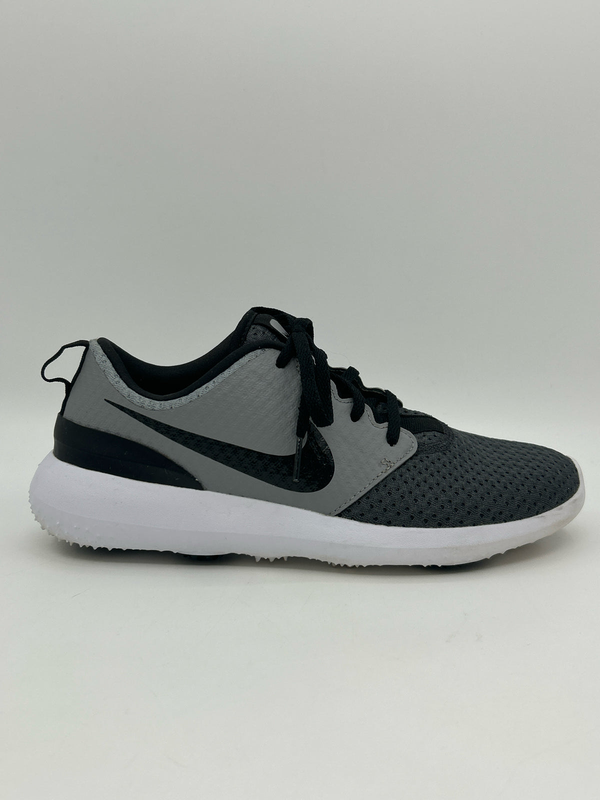 NIKE Size 8.5 Grey Women Sneakers