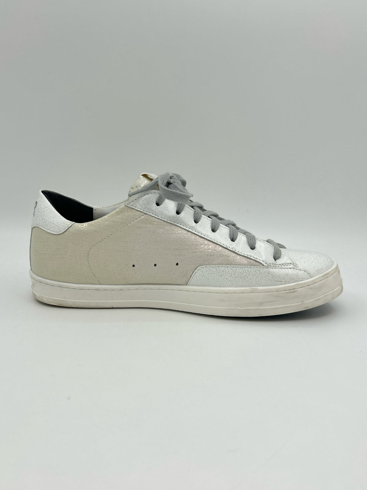 P448 Size 39/8 White Women Sneakers