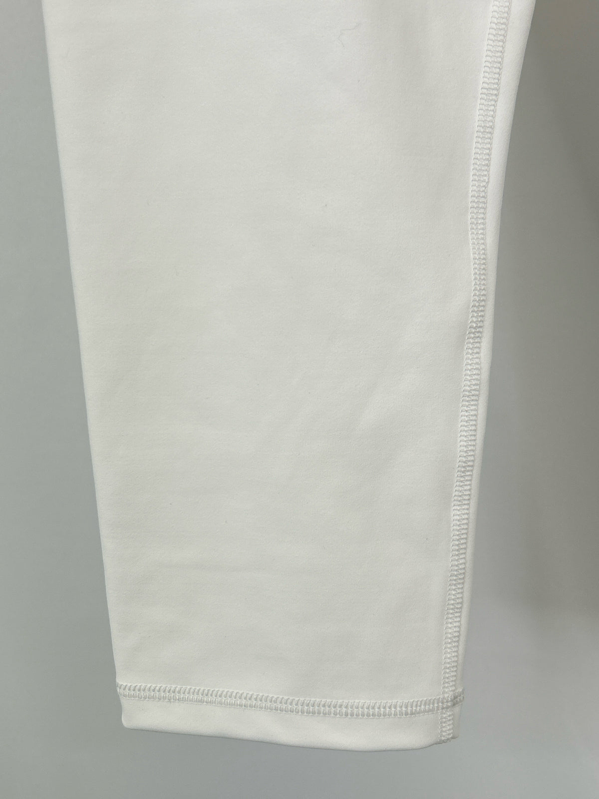 ATHLETA Size M White Women Legging