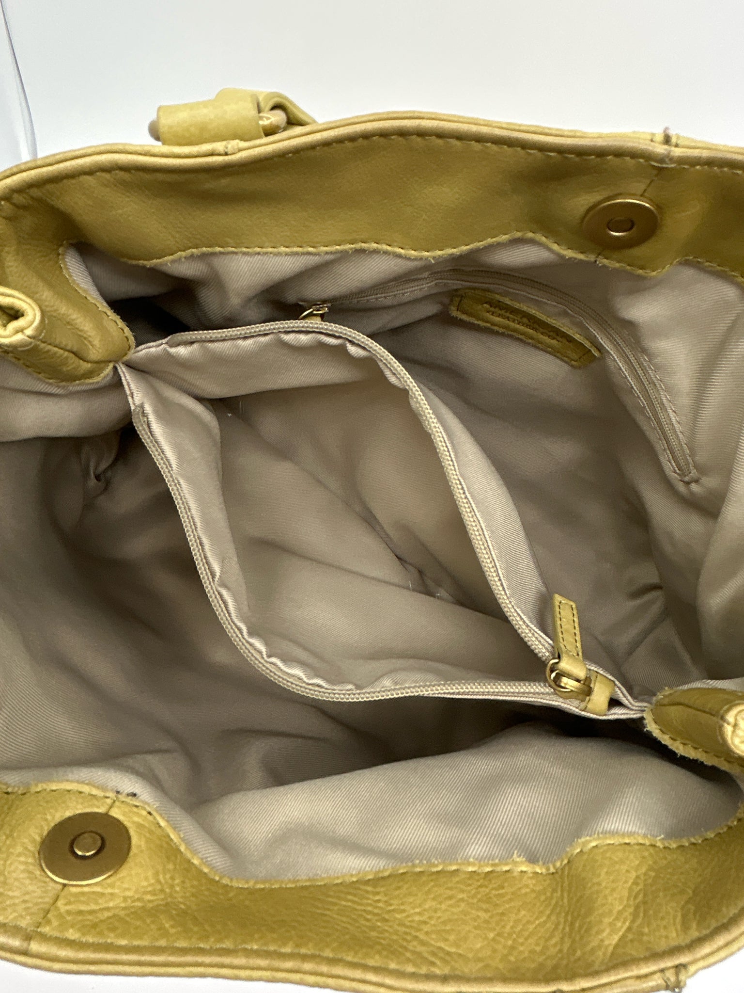 AMERICAN LEATHER CO Lime Green Women Purse
