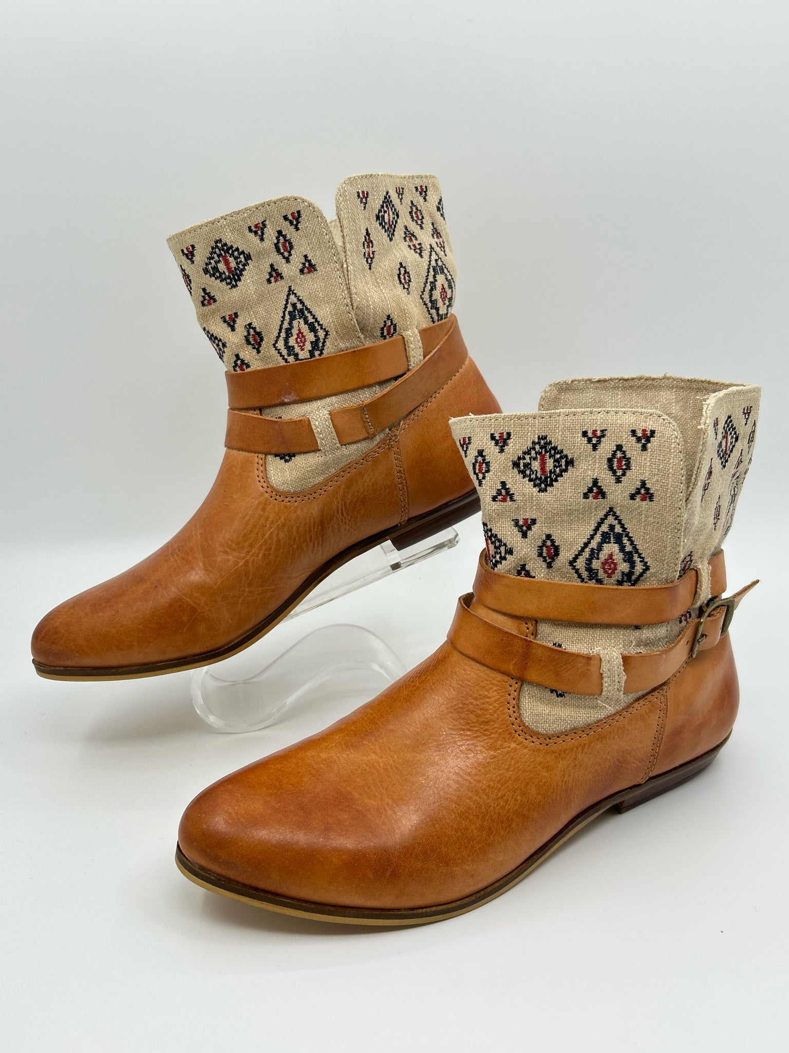 LATIGO Size 8.5M Tan Women Booties