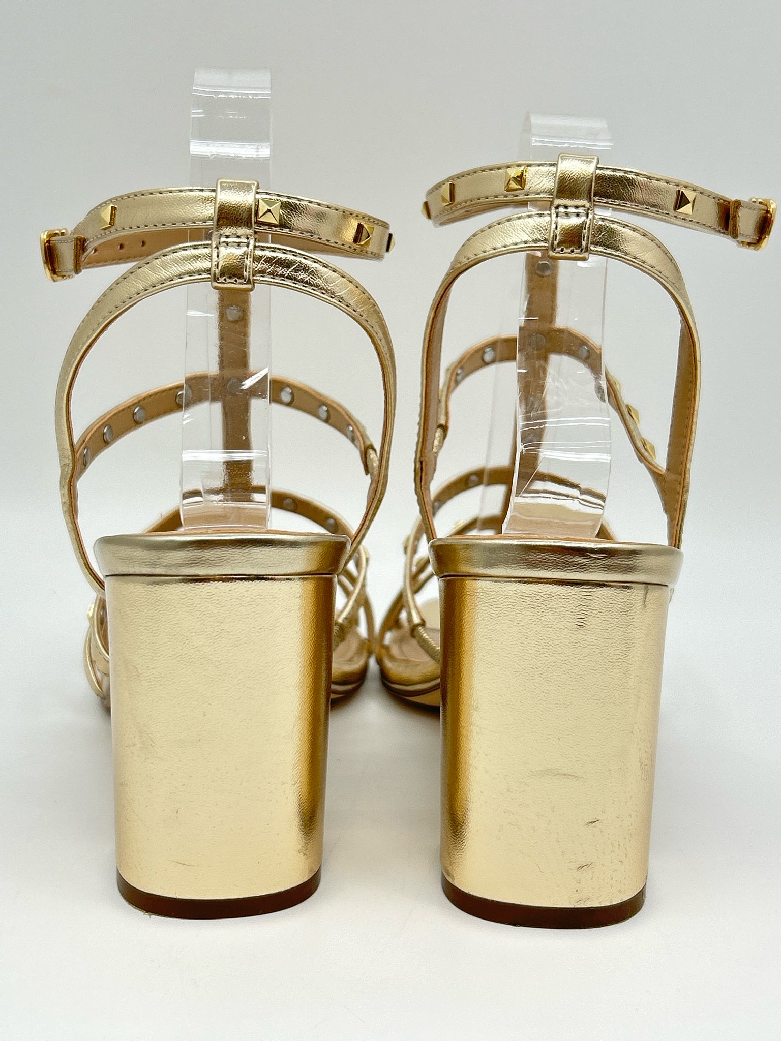 White House Black Market Size 9M Gold Women Sandal