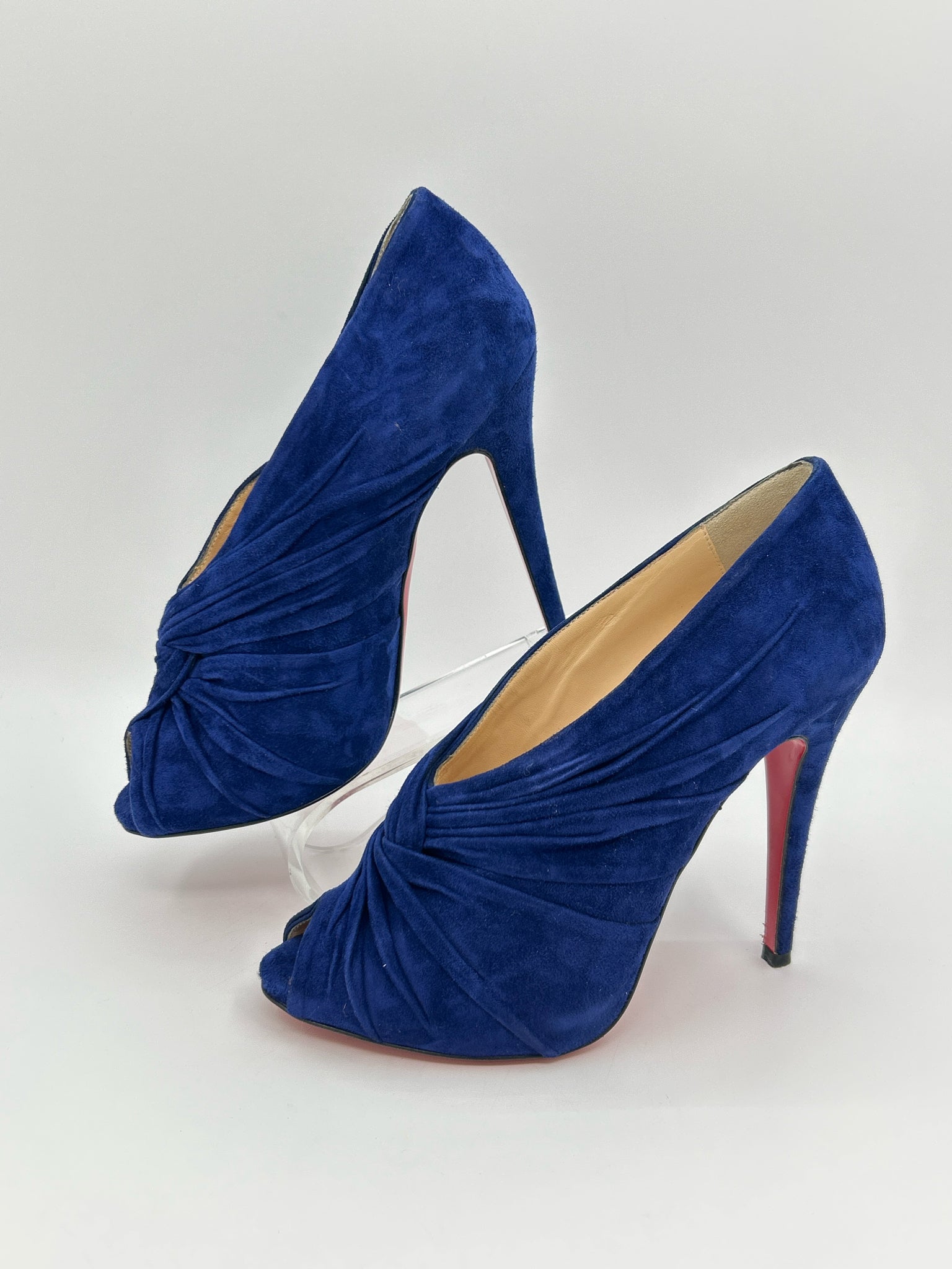 CHRISTIAN LOUBOUTIN Size 38.5 Royal Blue Women Pumps