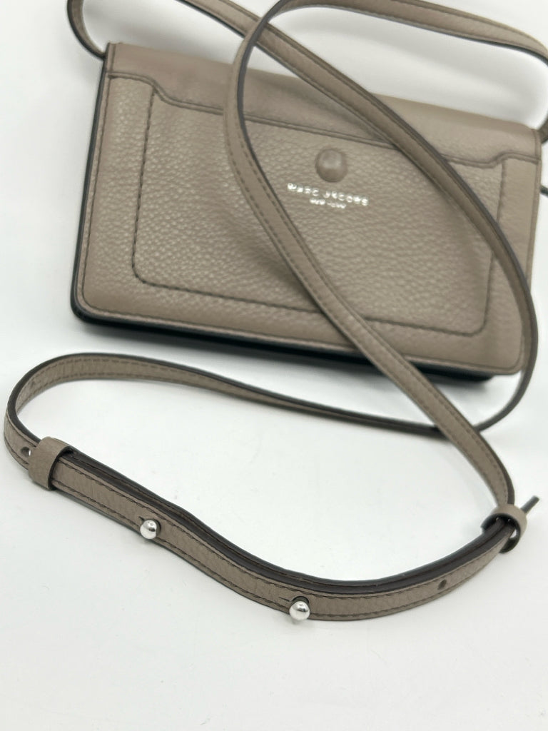 MARC JACOBS Taupe Purse