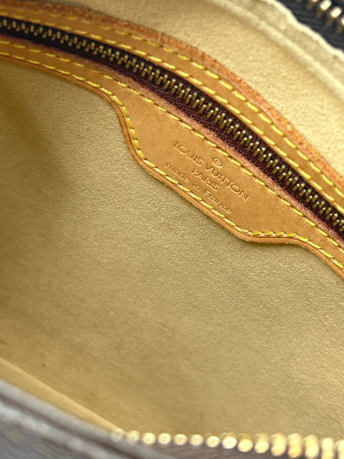 LOUIS VUITTON BROWN MONOGRAM Women Purse