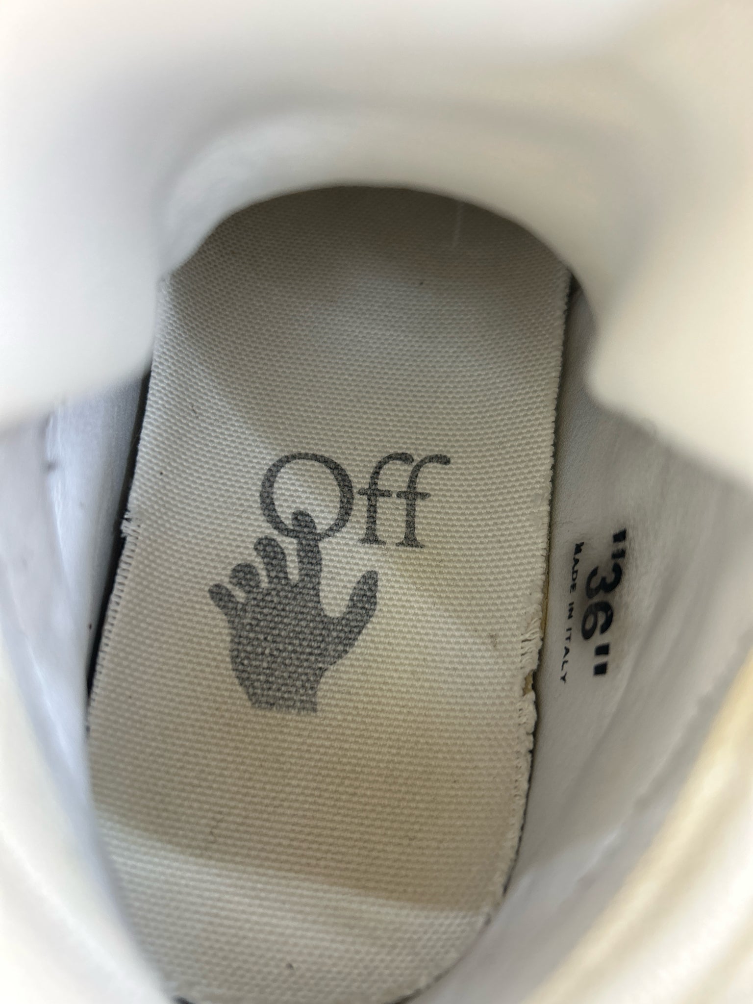 OFF-WHITE Size 36 White Print Women Sneakers