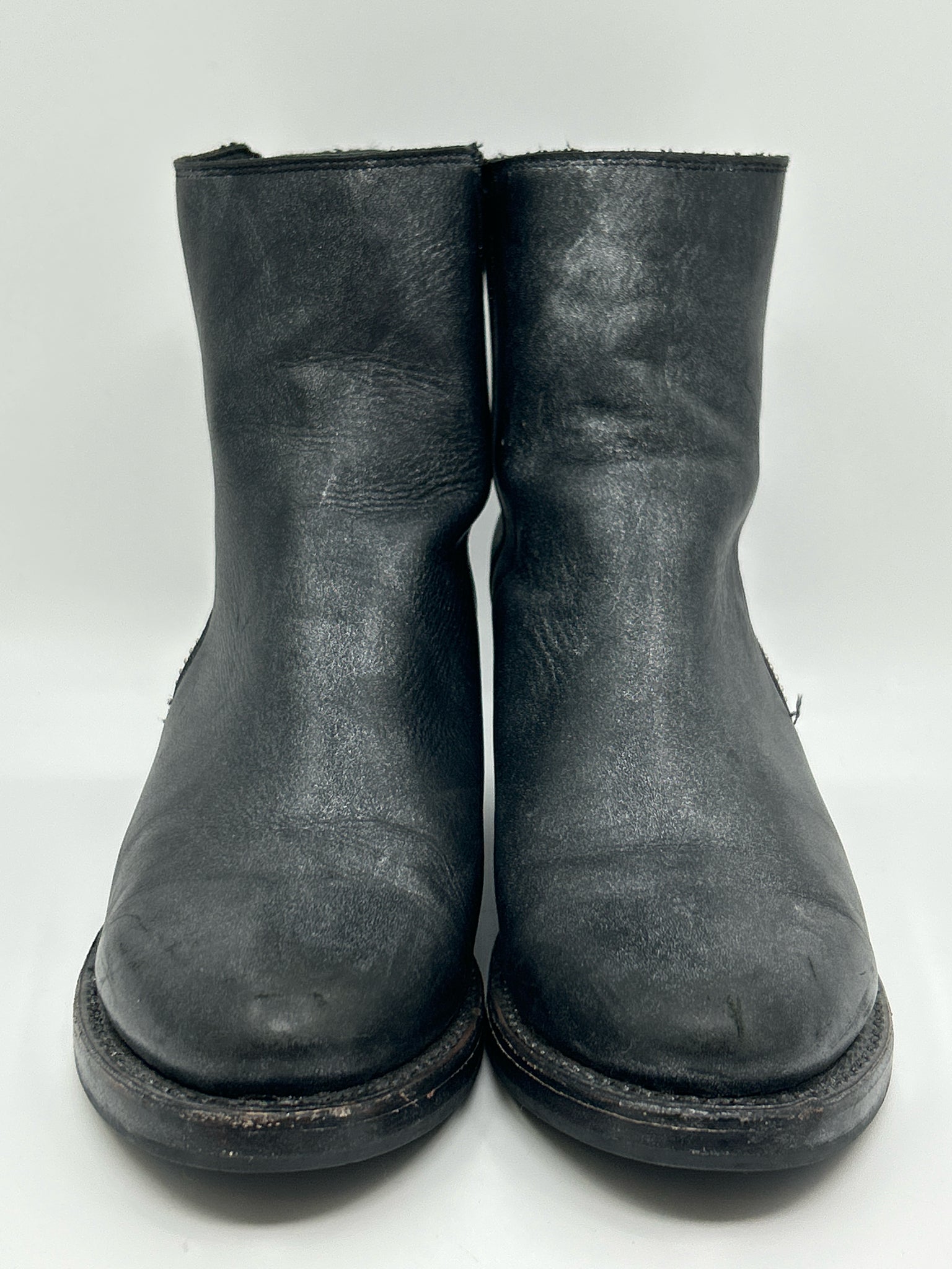 FRYE Size 7B METALLIC GREY Women Booties