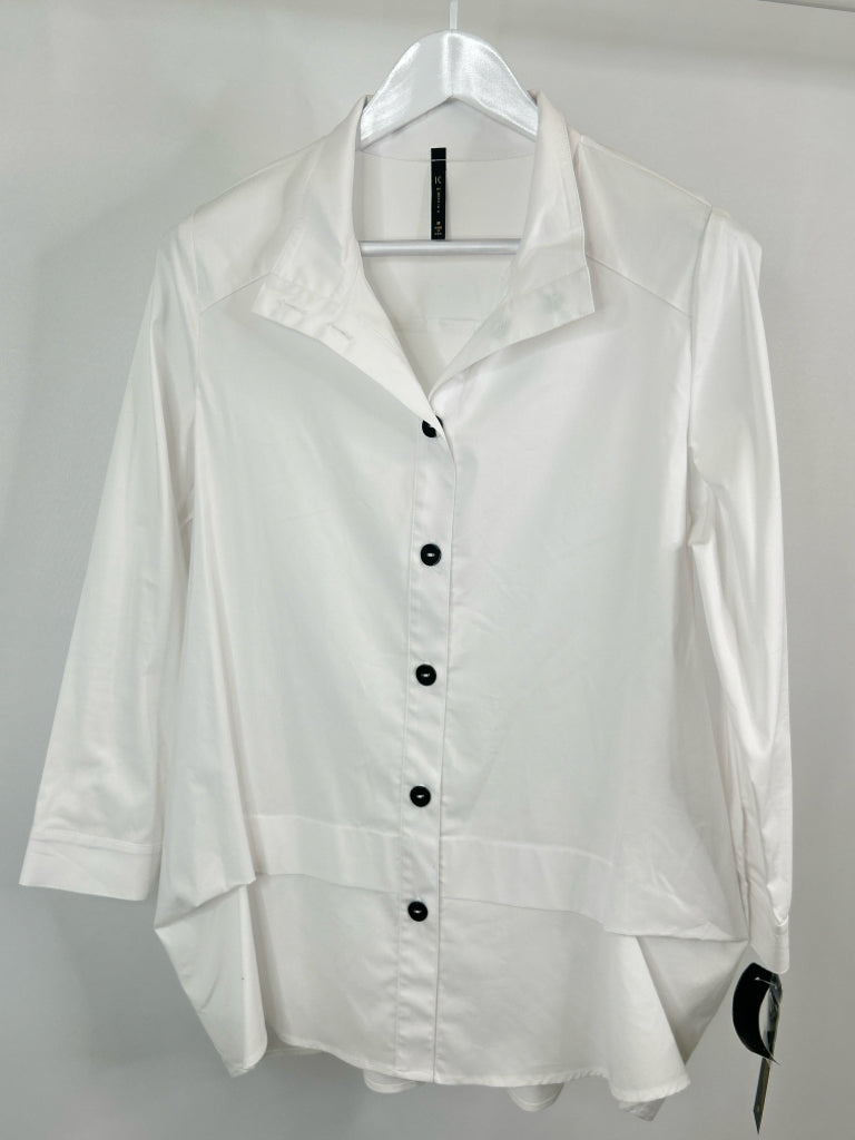 IC BY CONNIE K Size M White Women's Shirt NWT