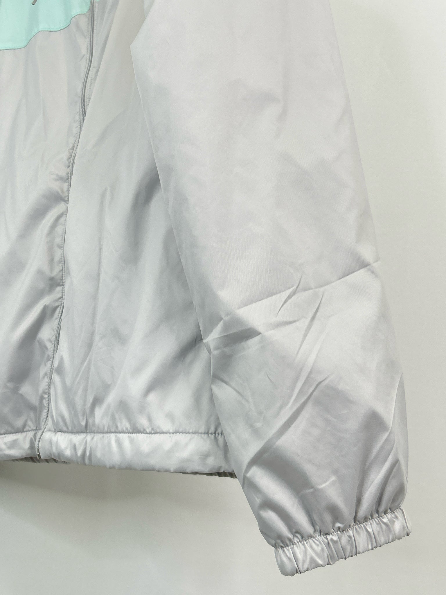 COLUMBIA Size XL Grey and Mint Green Women Jacket NWT