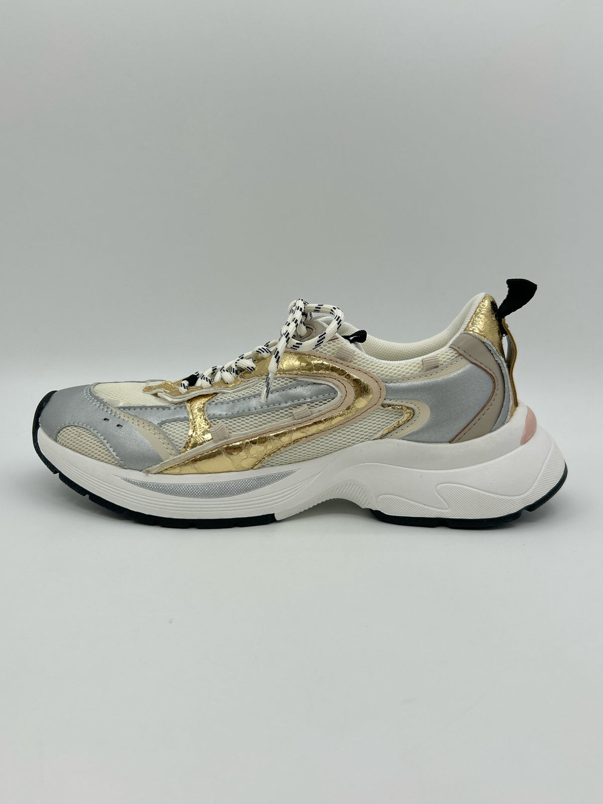 DOLCE VITA Size 9.5 off white Women Sneakers