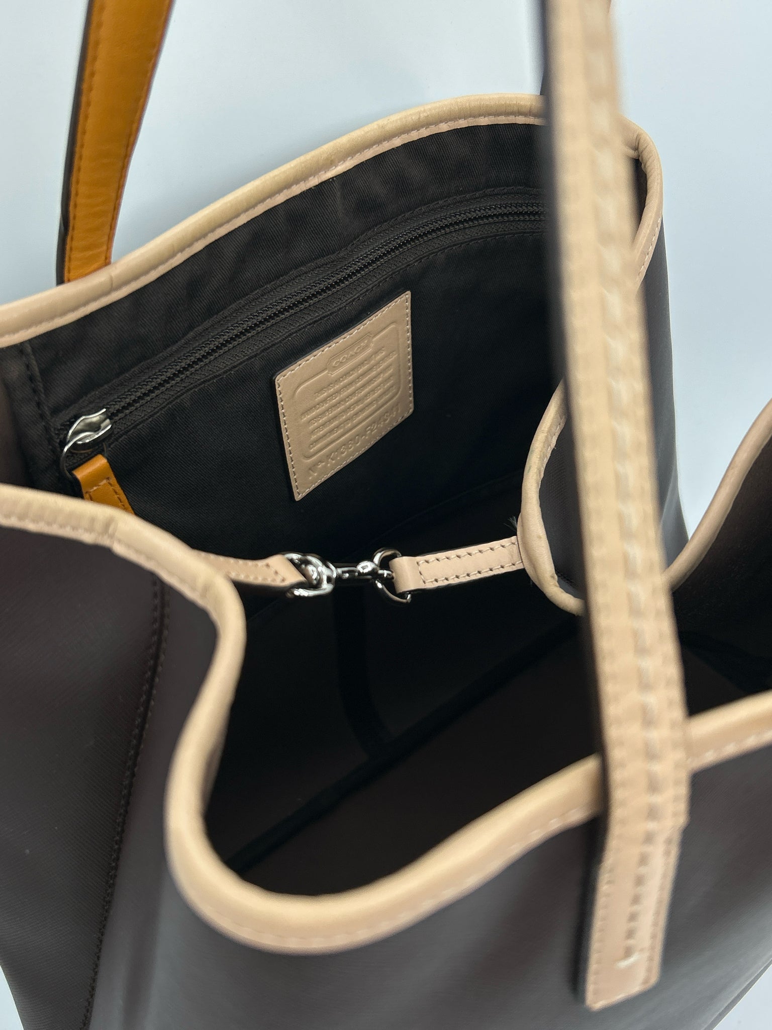 COACH DARK BROWN Women Tote