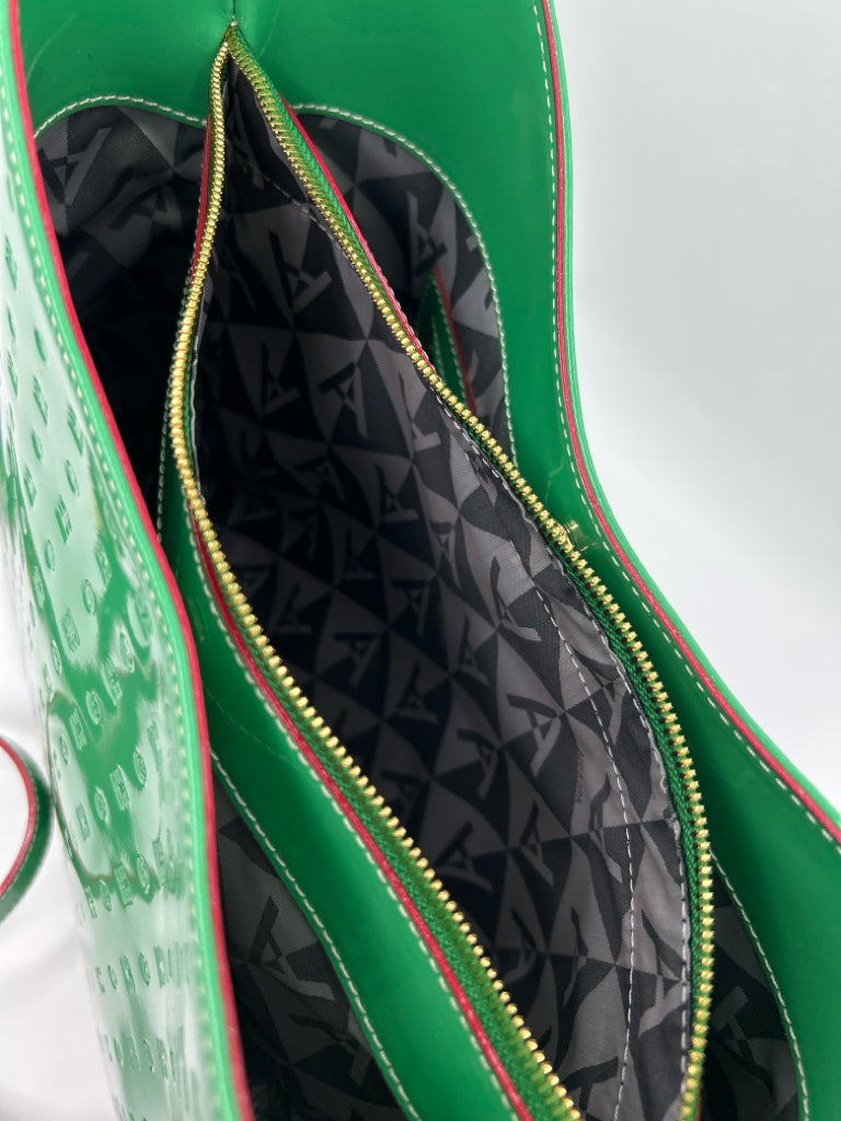 ARCADIA NWOT Green Women's Purse