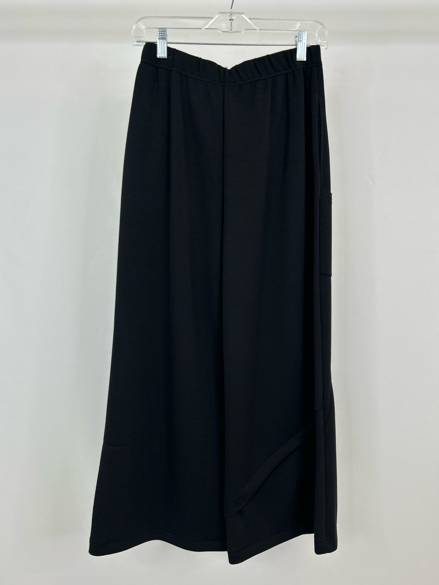 OLIVIA BY HABITAT CLOTHES Size S Black Women Pants