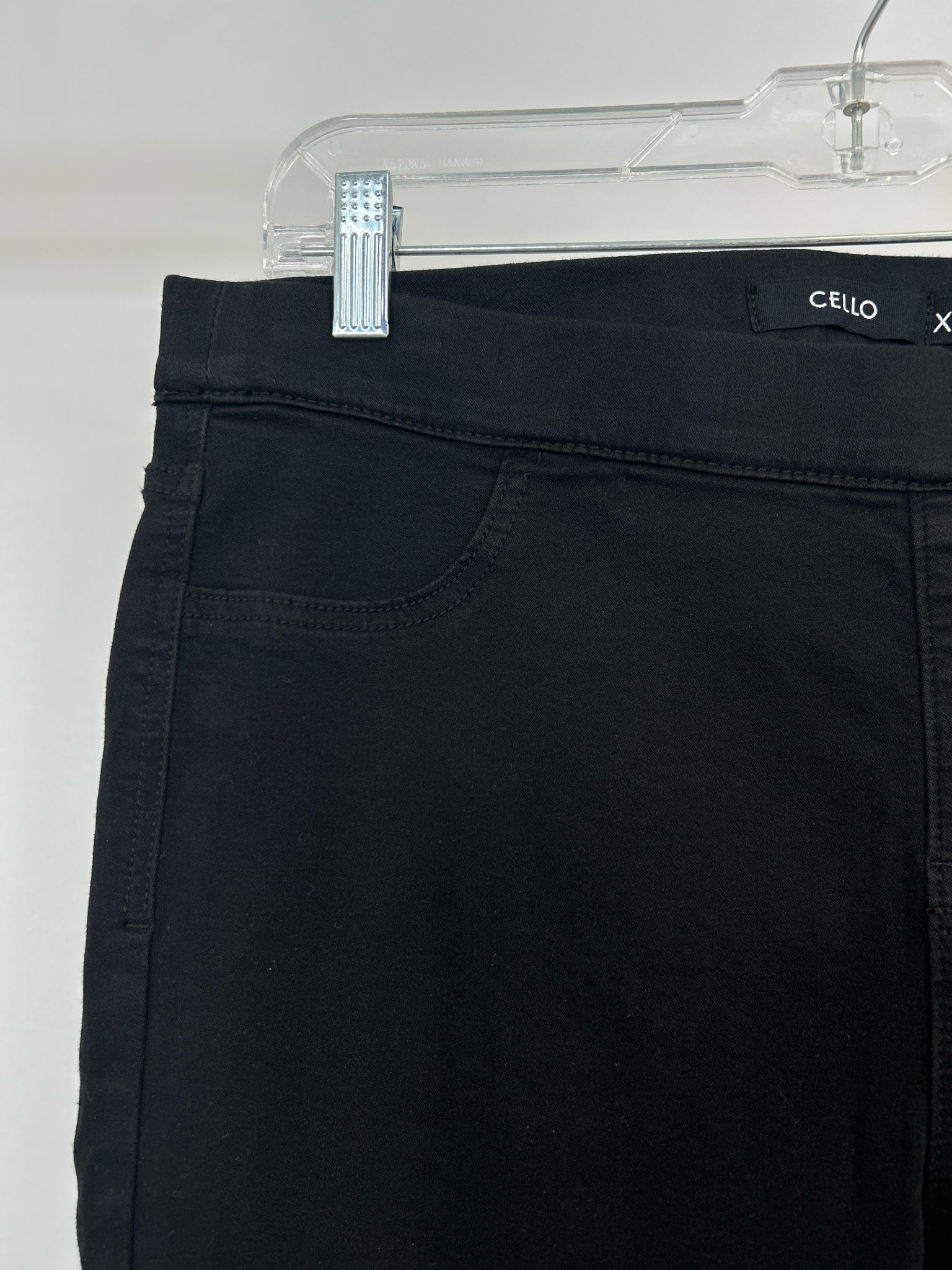 CELLO NWT Size XL BLACK DENIM Women jeans