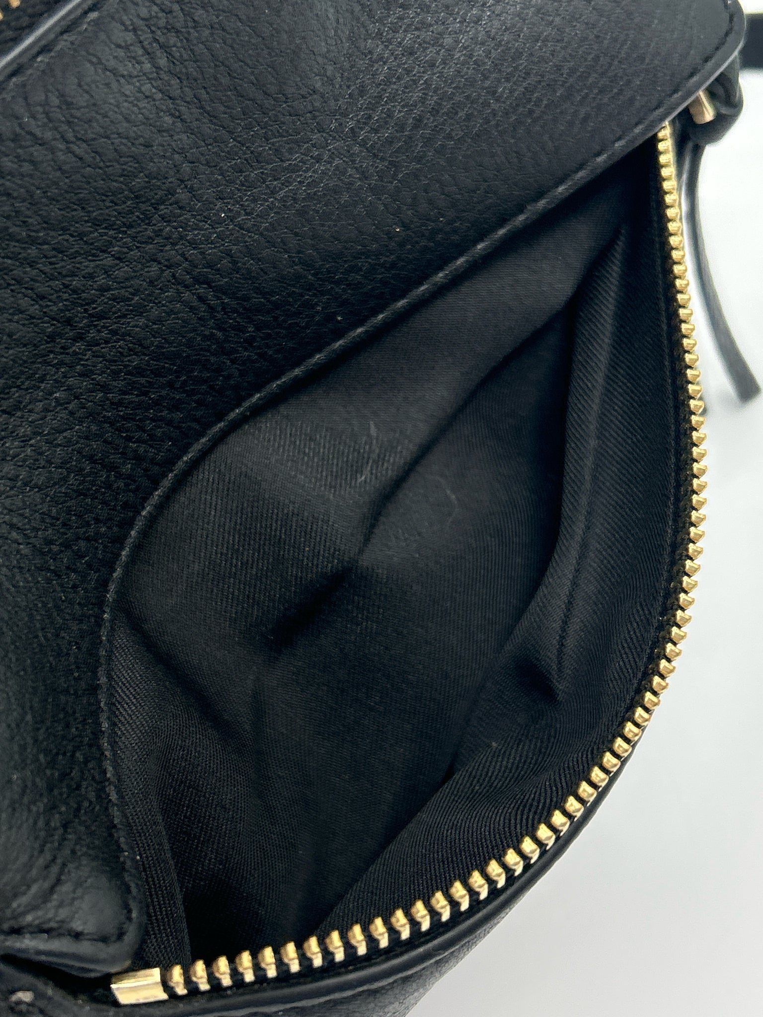 VINCE CAMUTO Black Women Purse