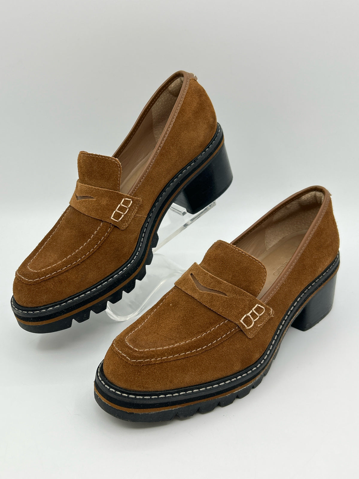 BERNARDO Size 8.5M Tan Women Loafer
