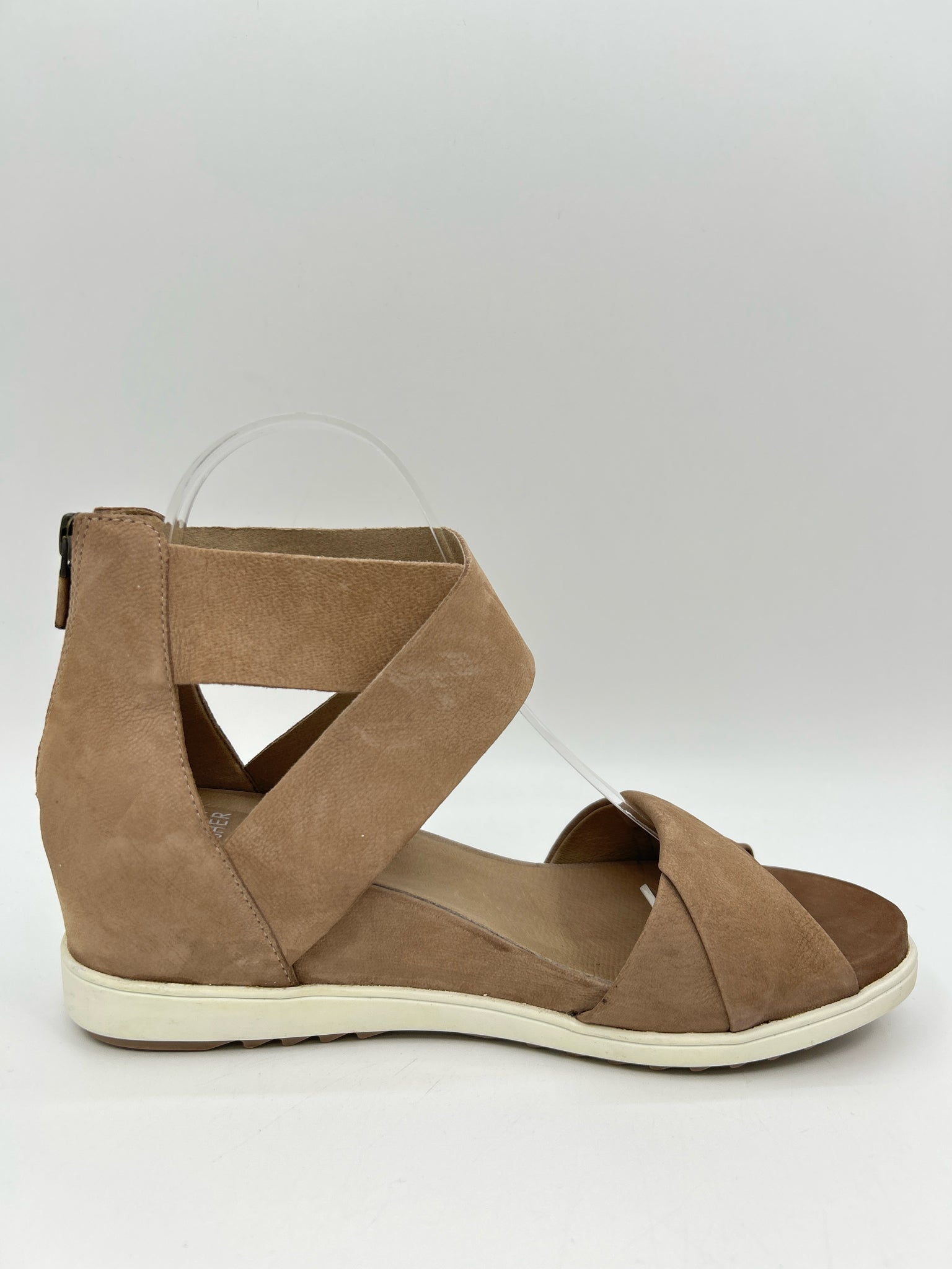 EILEEN FISHER Size 8 TAUPE AND WHITE Women Sandal