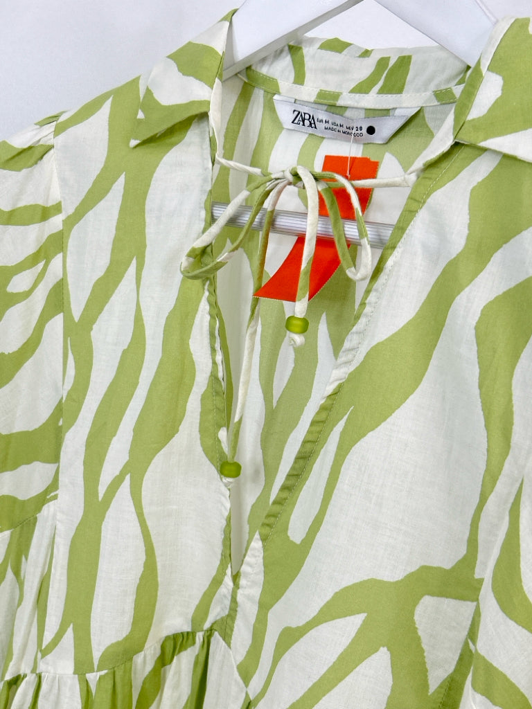 ZARA Size M Green Print Dress