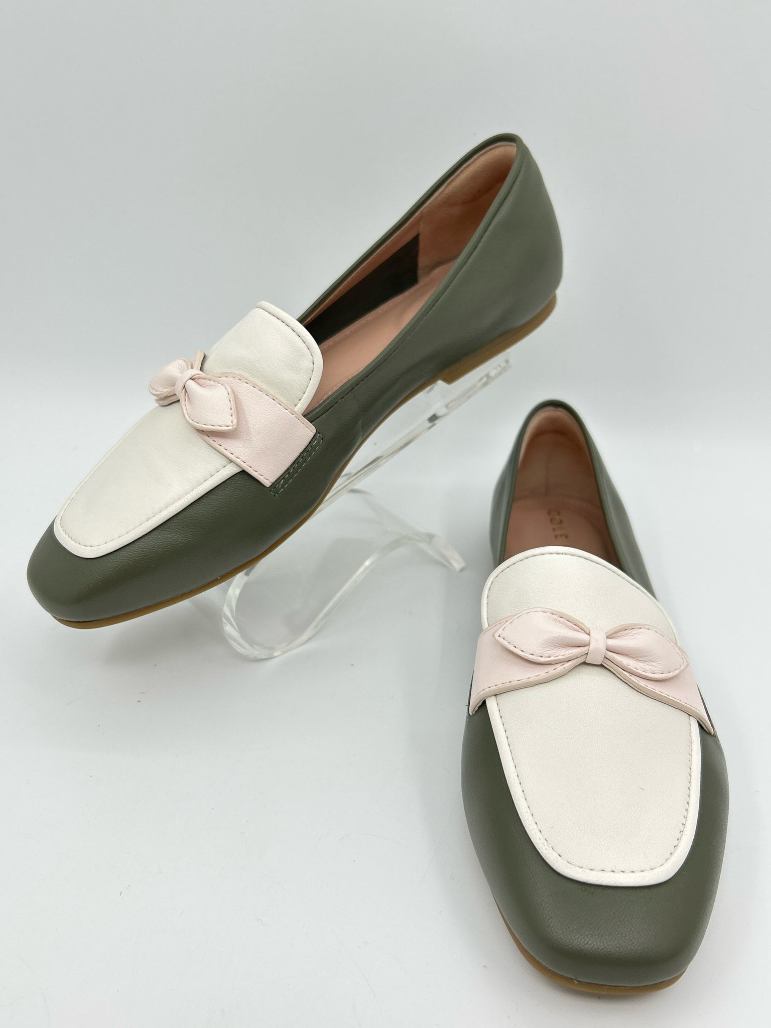COLE HAAN Size 6.5B OLIVE Women's Flats
