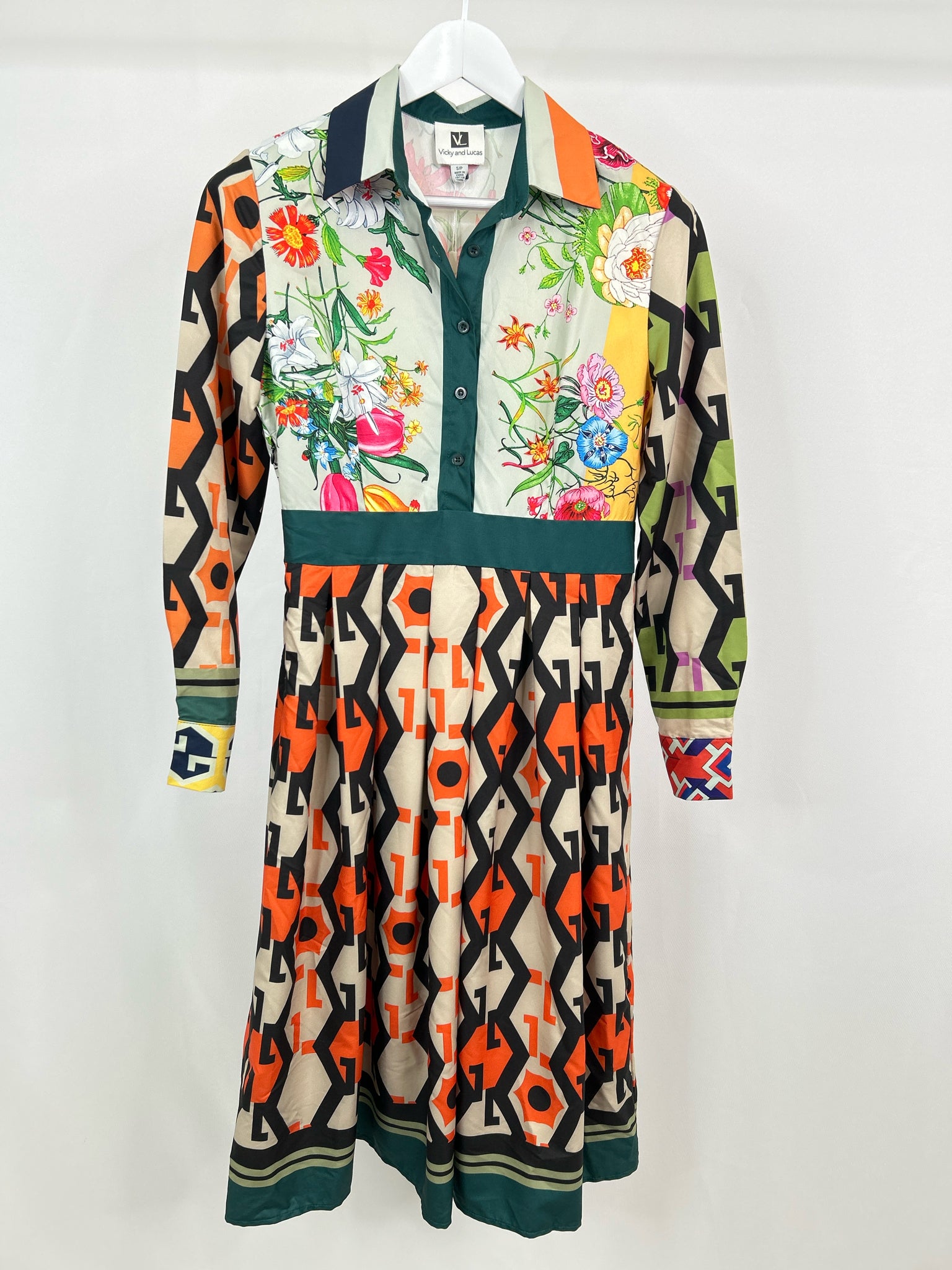 Vicky and Lucas Size SP Multi-Color Women Dress