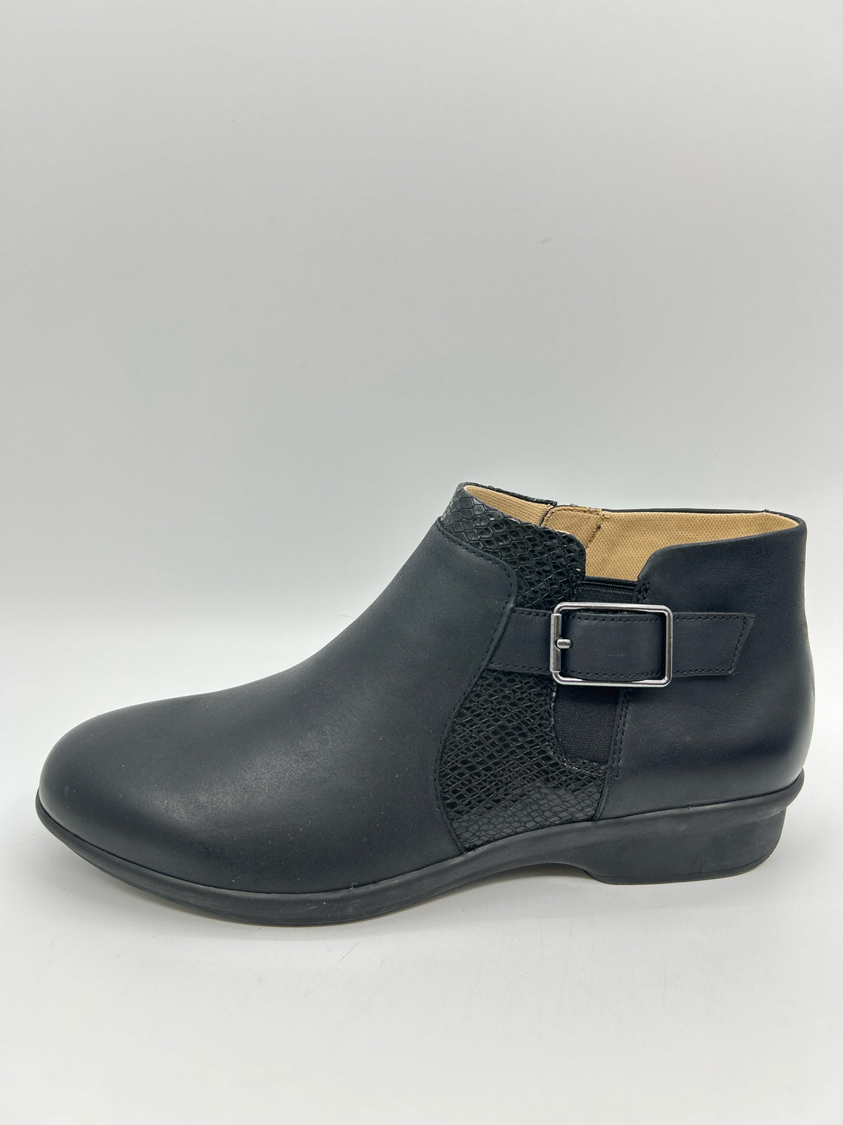 DANSKO NIB Size 42 Black Women Booties
