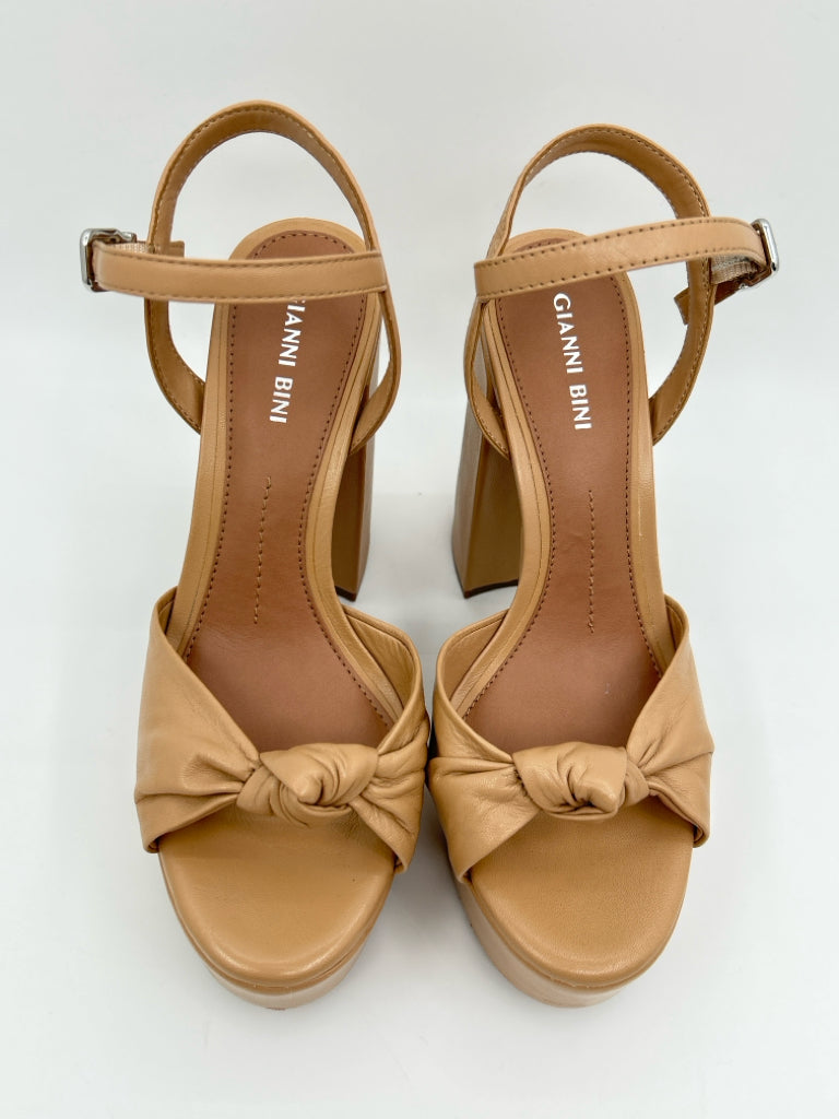 GIANNI BINI Women Size 8 Tan Sandal