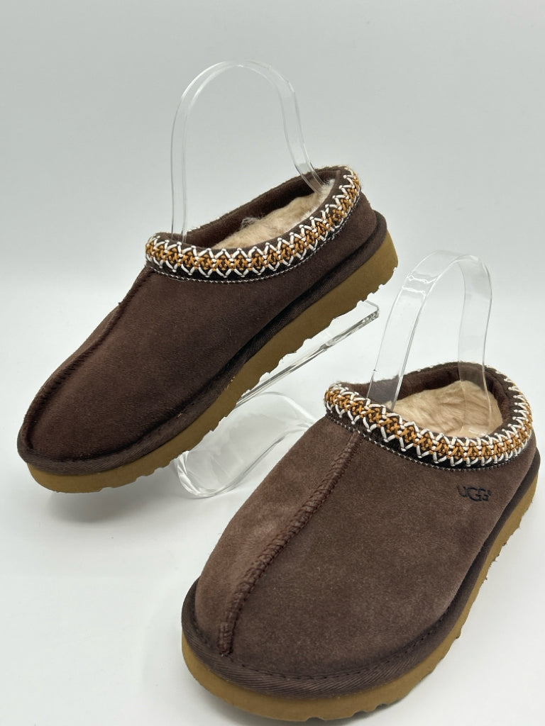 UGG Size 7 Brown Clogs