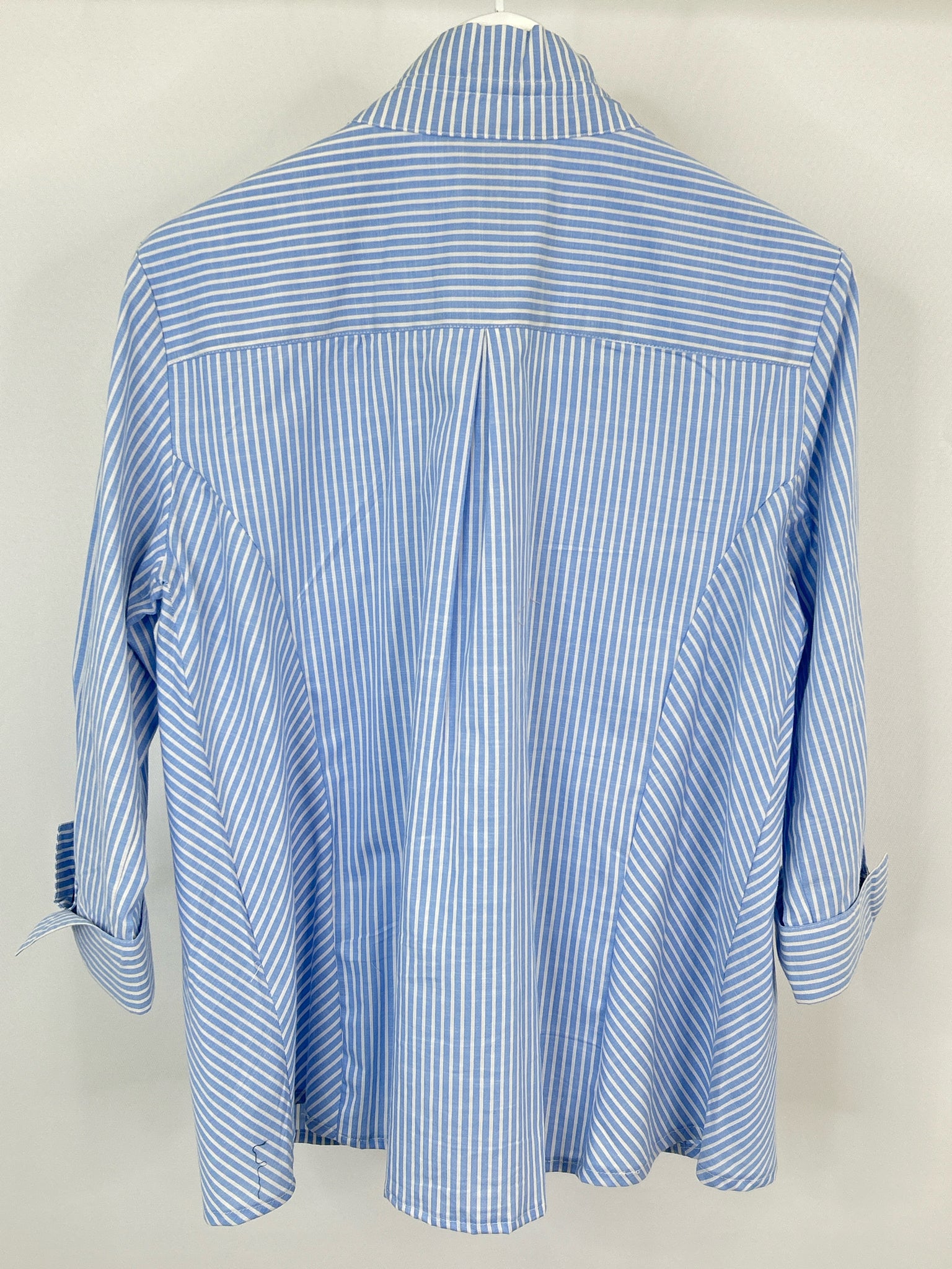 Ali Miles Size L Blue Striped Women Shirt